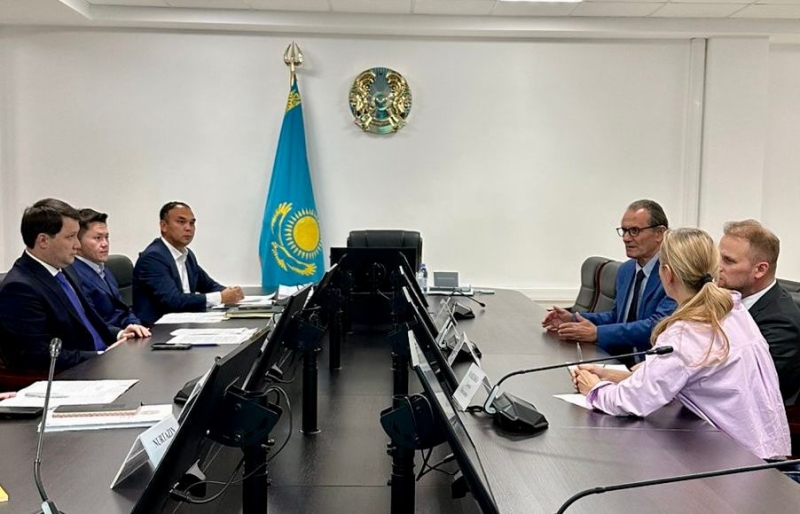 Hungarian Company Considers Localizing Honey Production in Kazakhstan