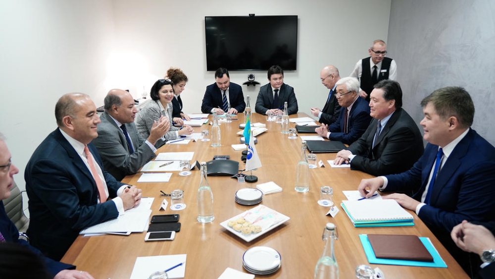 Prime Minister Askar Mamin and President of EBRD Suma Chakrabarti signed a document on modernization of healthcare infrastructure in Kazakhstan
